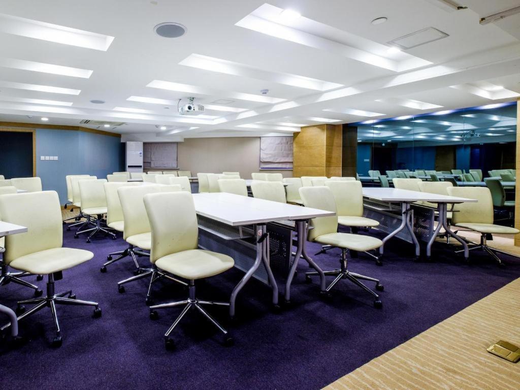 Ji Hotel Shanghai Yan An Road Branch מראה חיצוני תמונה